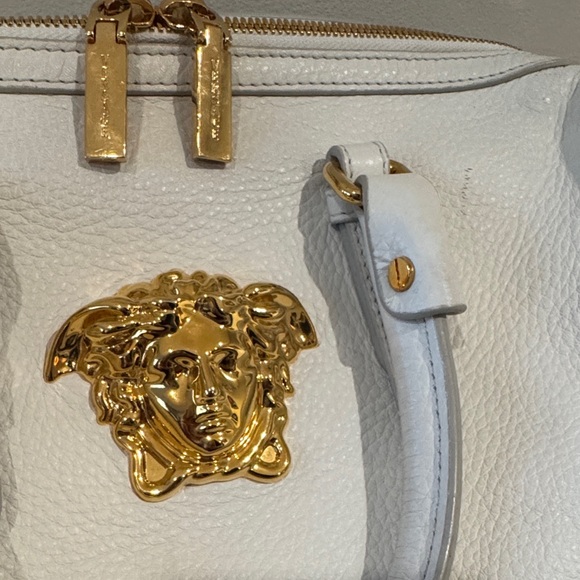 Versace rare vintage White Satchel with Gold Medusa Detail - Picture 4 of 11